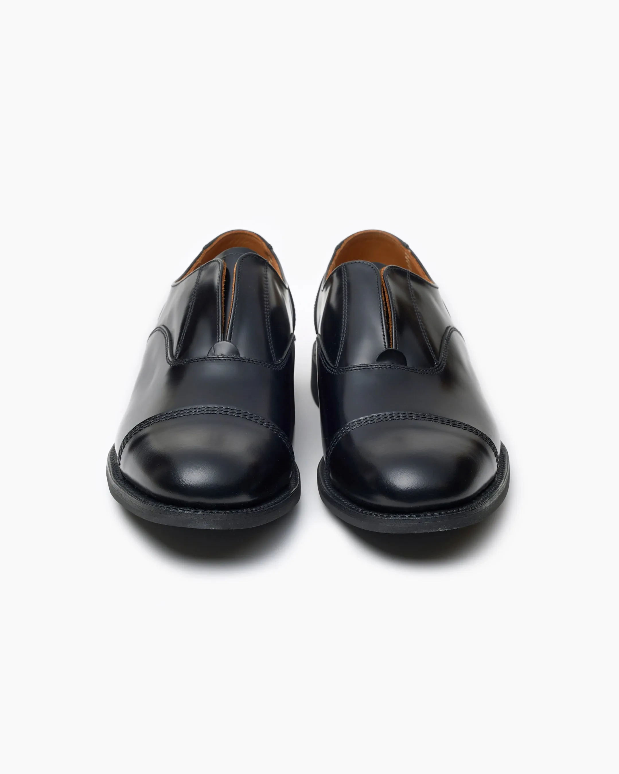 1742B NO LACE SHOE