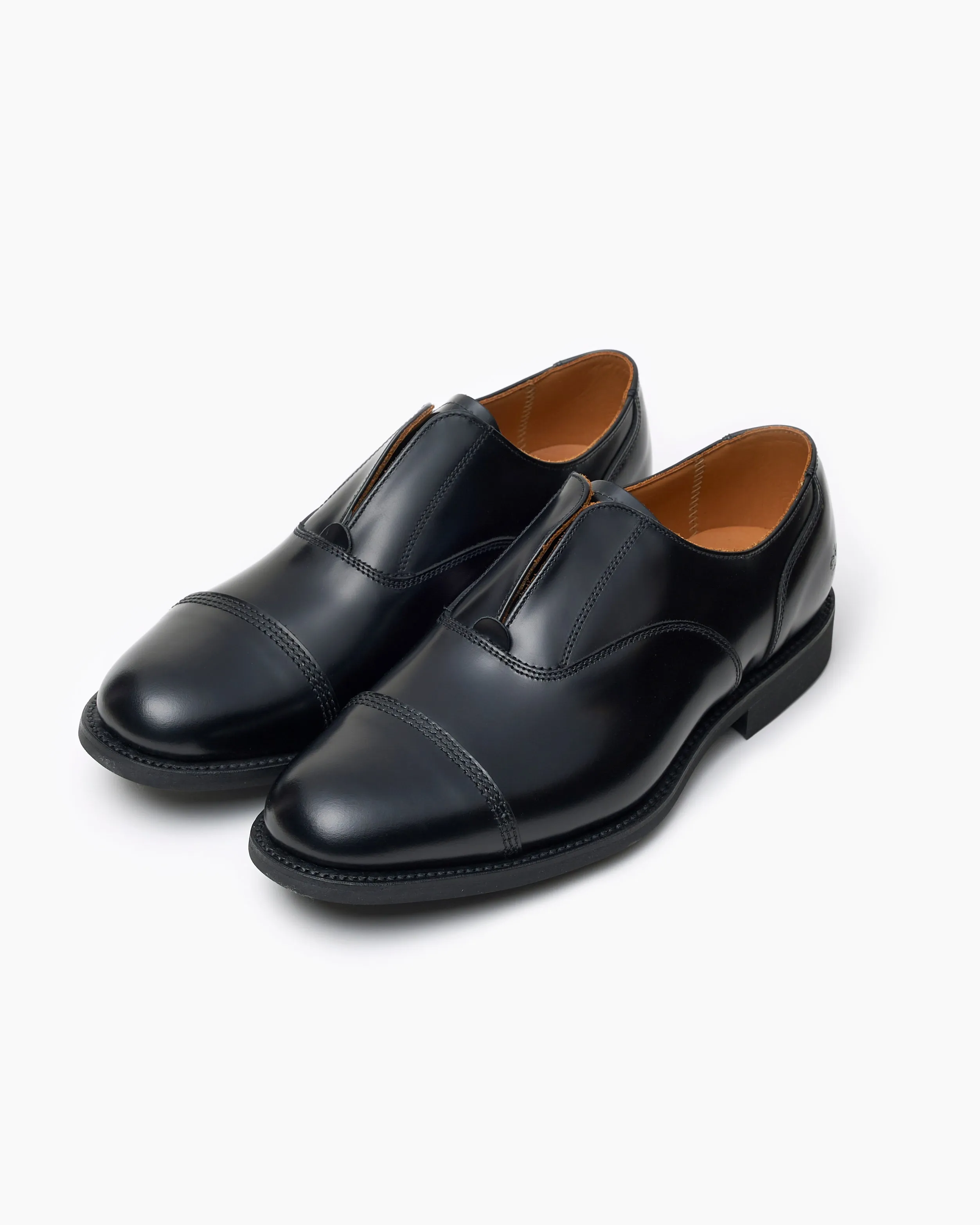 1742B NO LACE SHOE