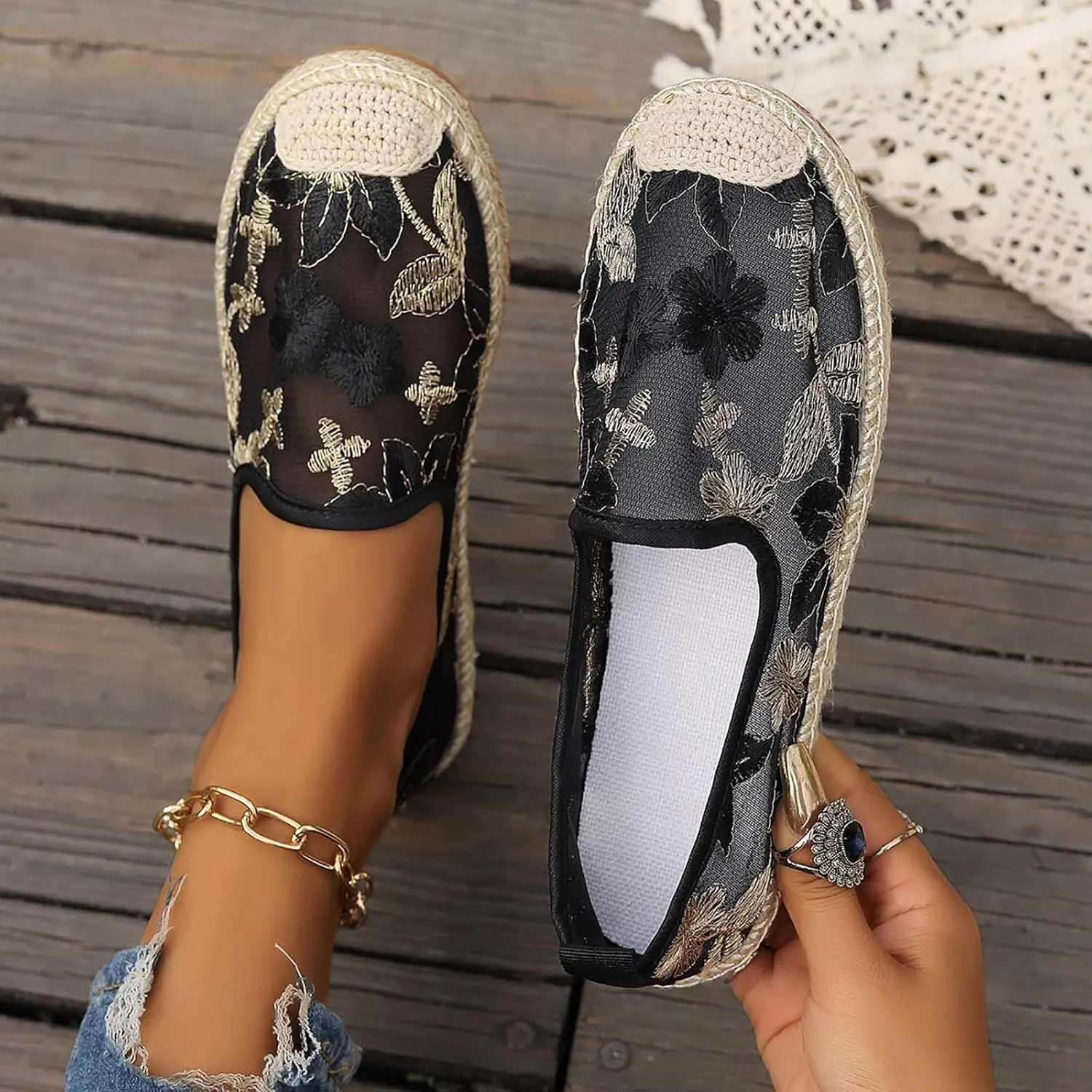 2025 Closed Toe Sandals for Women Summer Walking Cute Flower Embroidery Footwear Slip-on Soft Sole Party Dance Slippper Breathable Comfortable Fashion Spring Dressy Beach Vacation Loafer Shoe