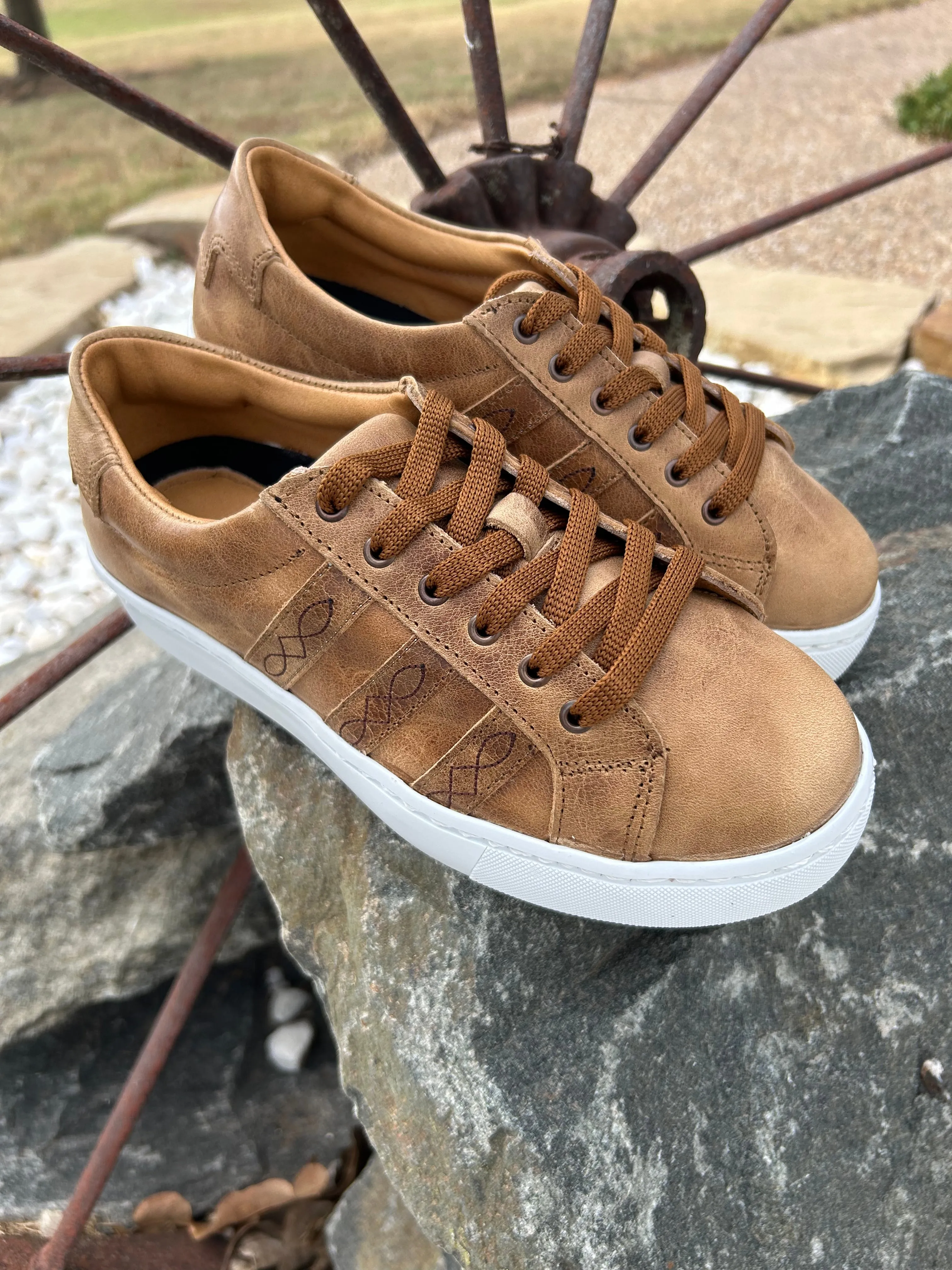 Agave Sky Saddle Tan Leather Sneaker