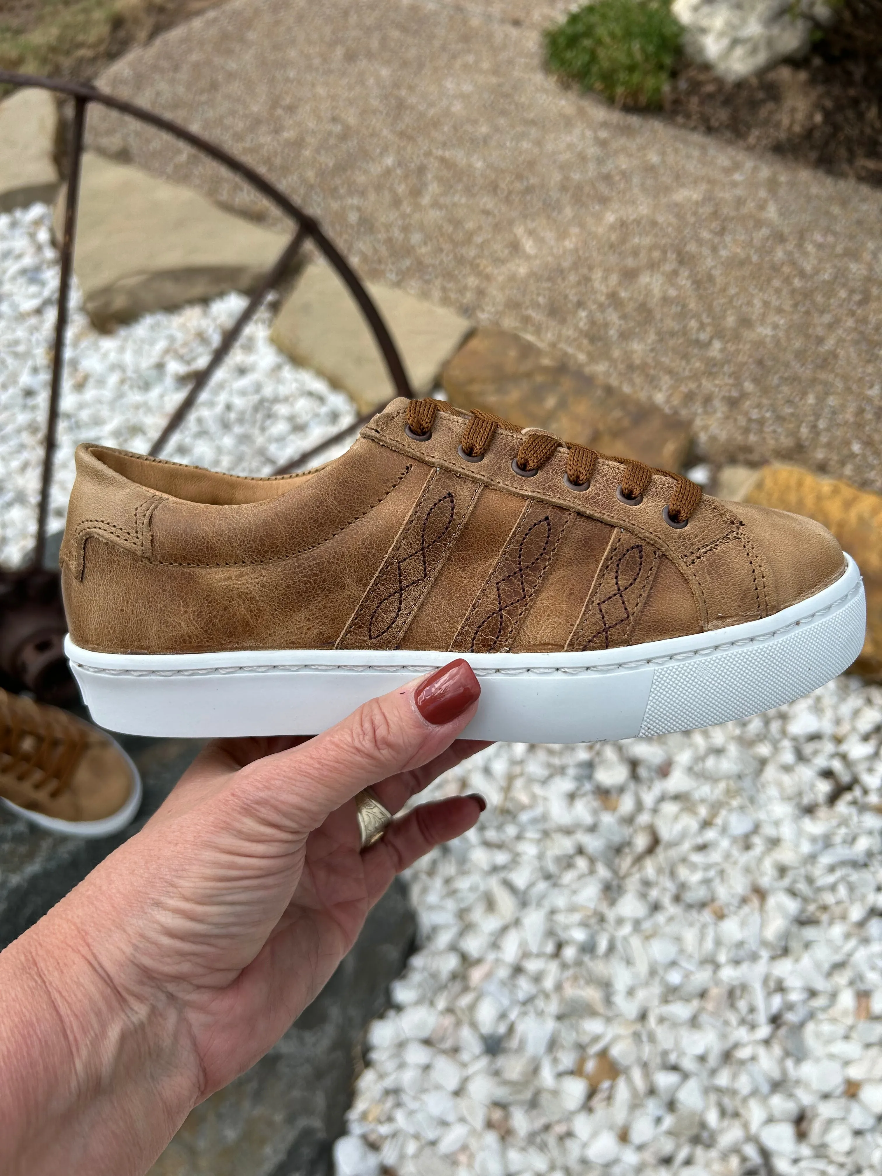 Agave Sky Saddle Tan Leather Sneaker