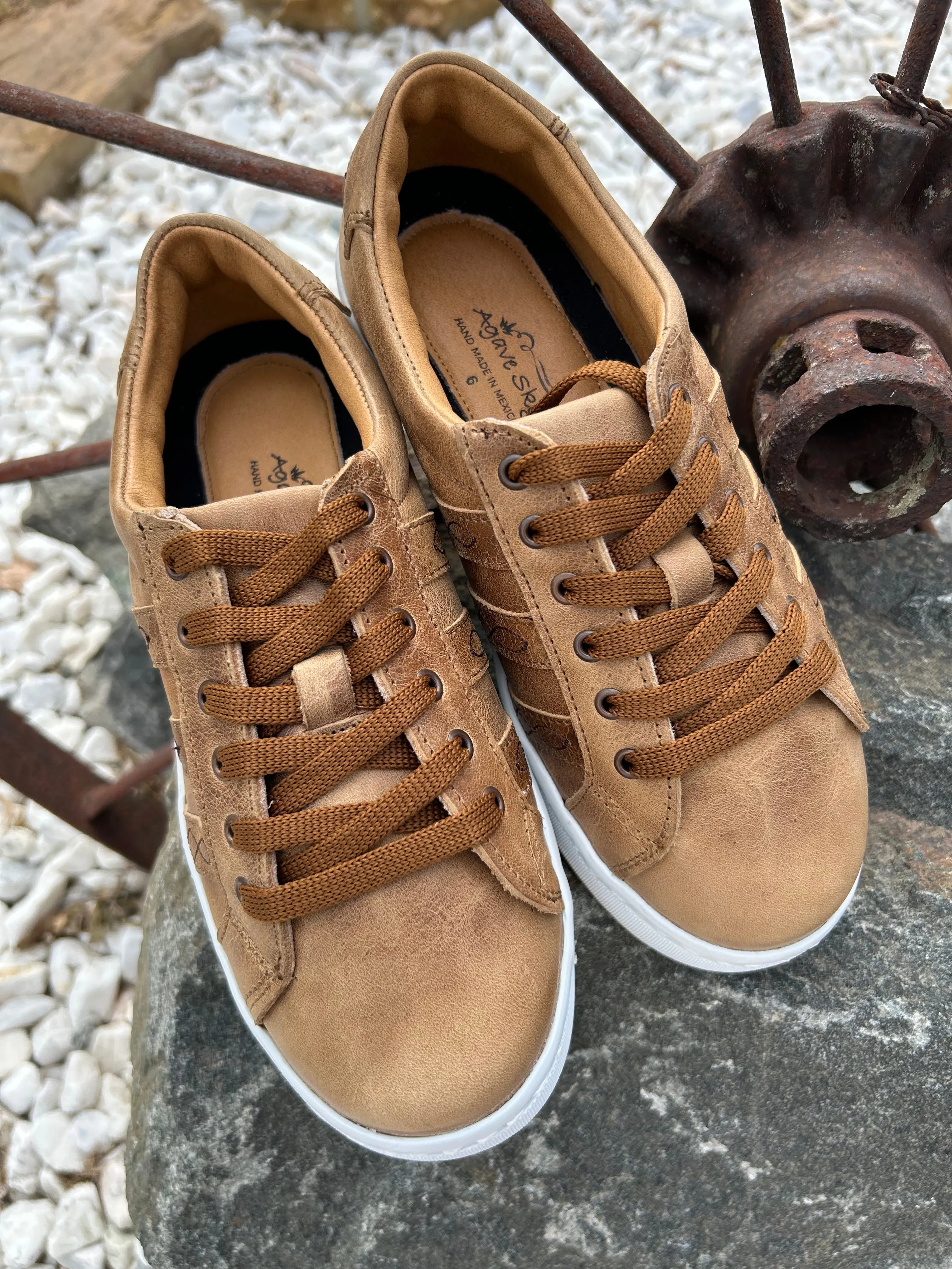 Agave Sky Saddle Tan Leather Sneaker