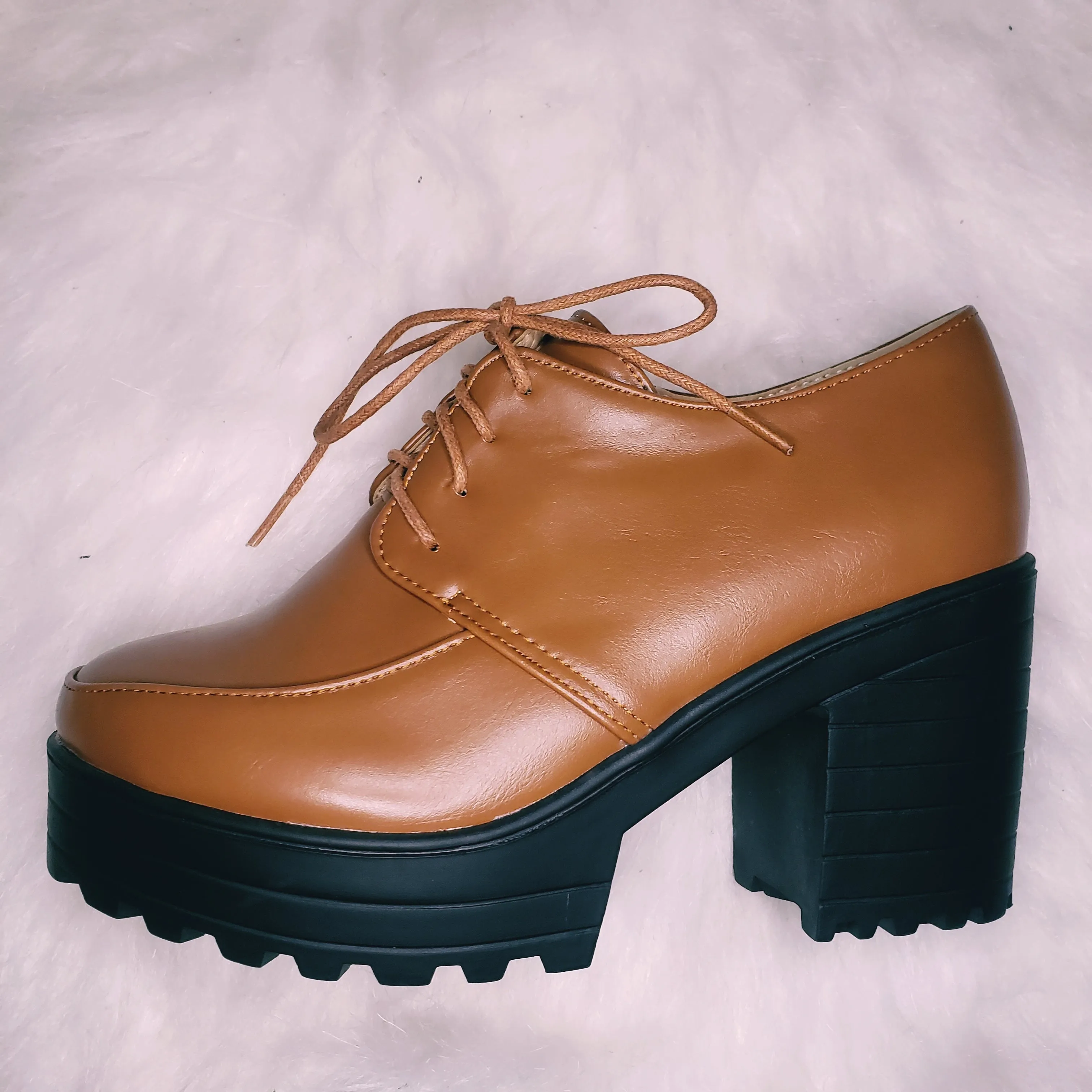 Brown Lace up Platform Oxford Heels