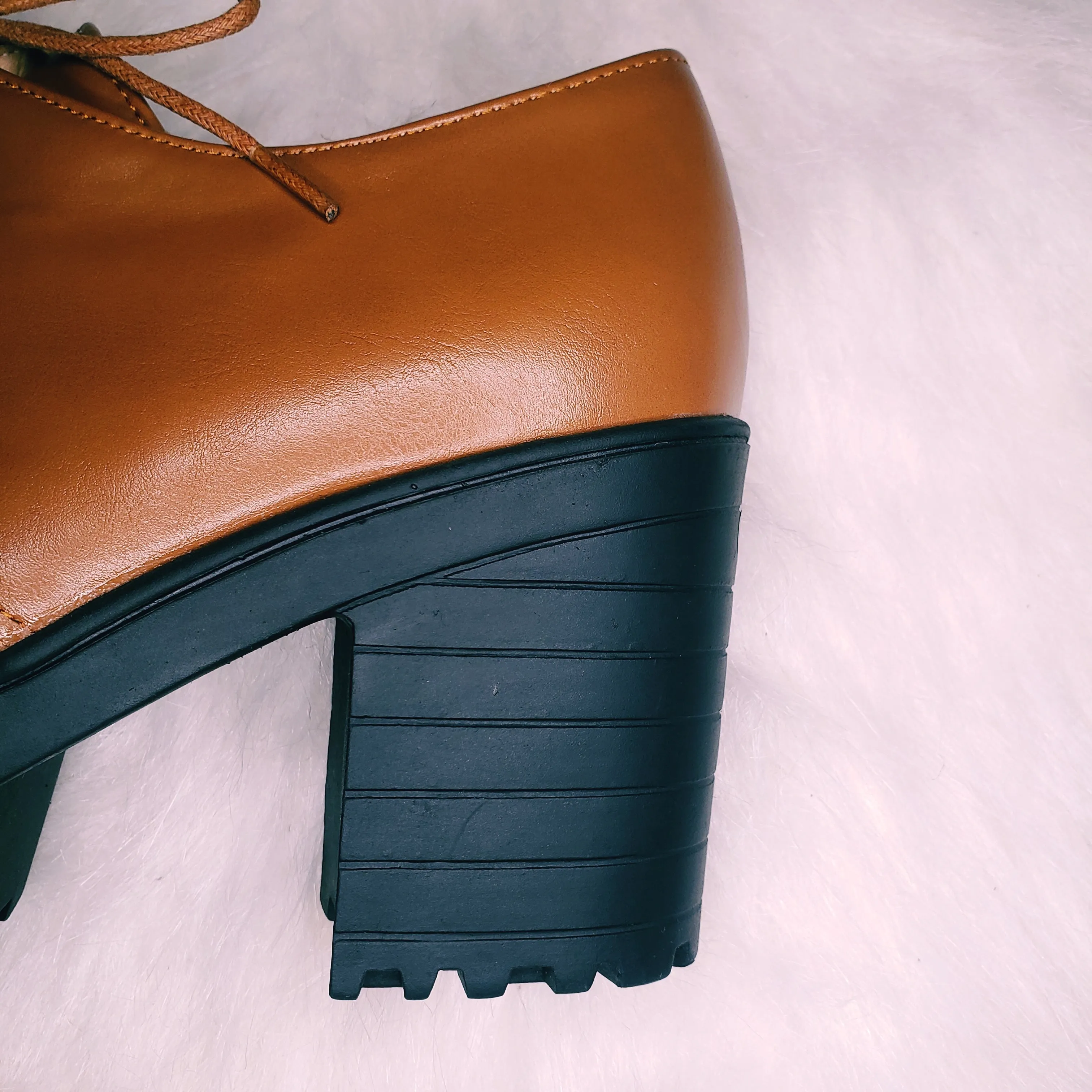 Brown Lace up Platform Oxford Heels