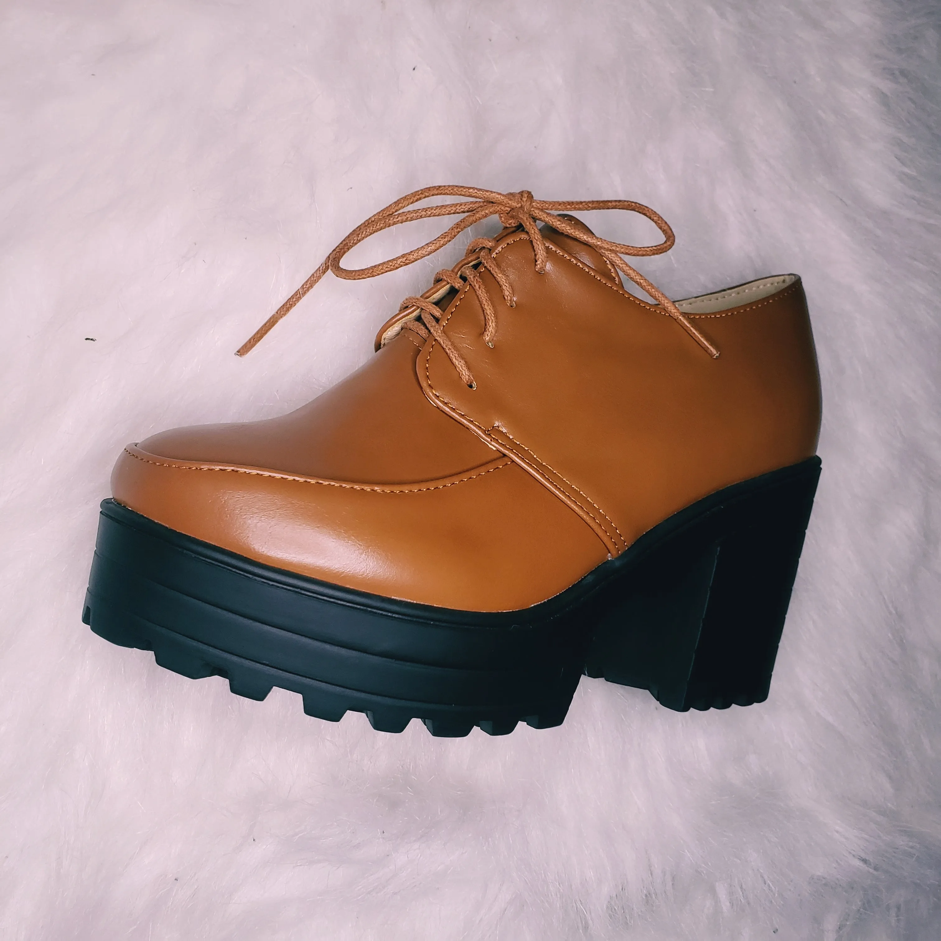 Brown Lace up Platform Oxford Heels