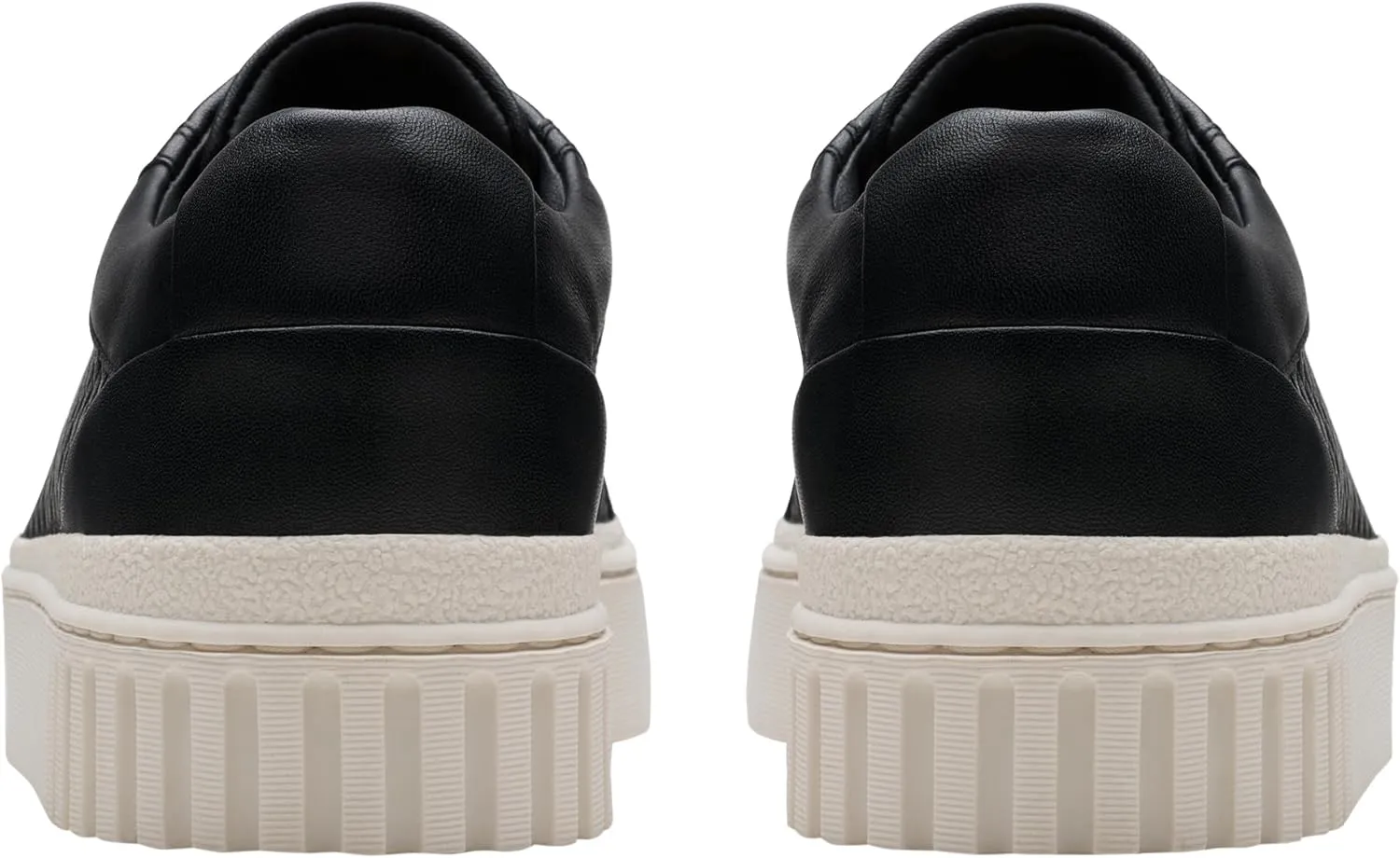 Clarks Women's Apartment Sneaker