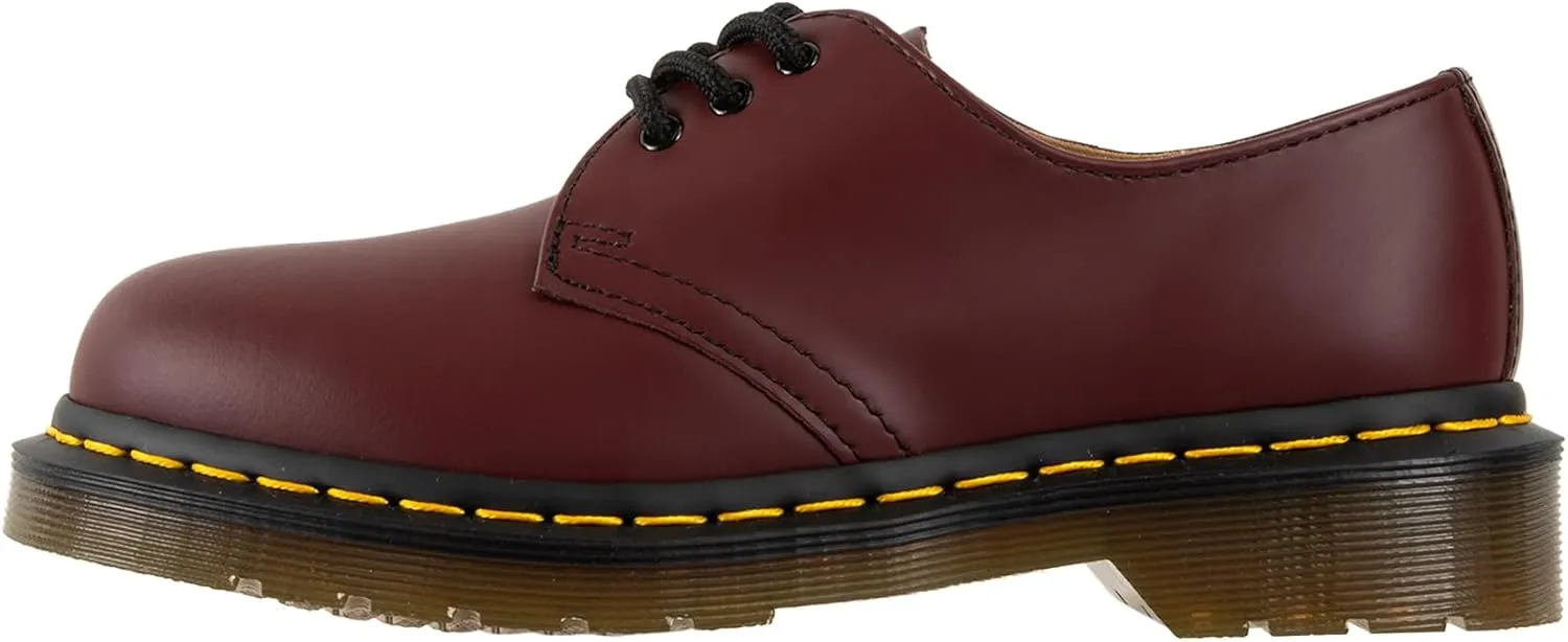 Dr. Martens, 1461 3-Eye Leather Oxford Shoe for Men and Women