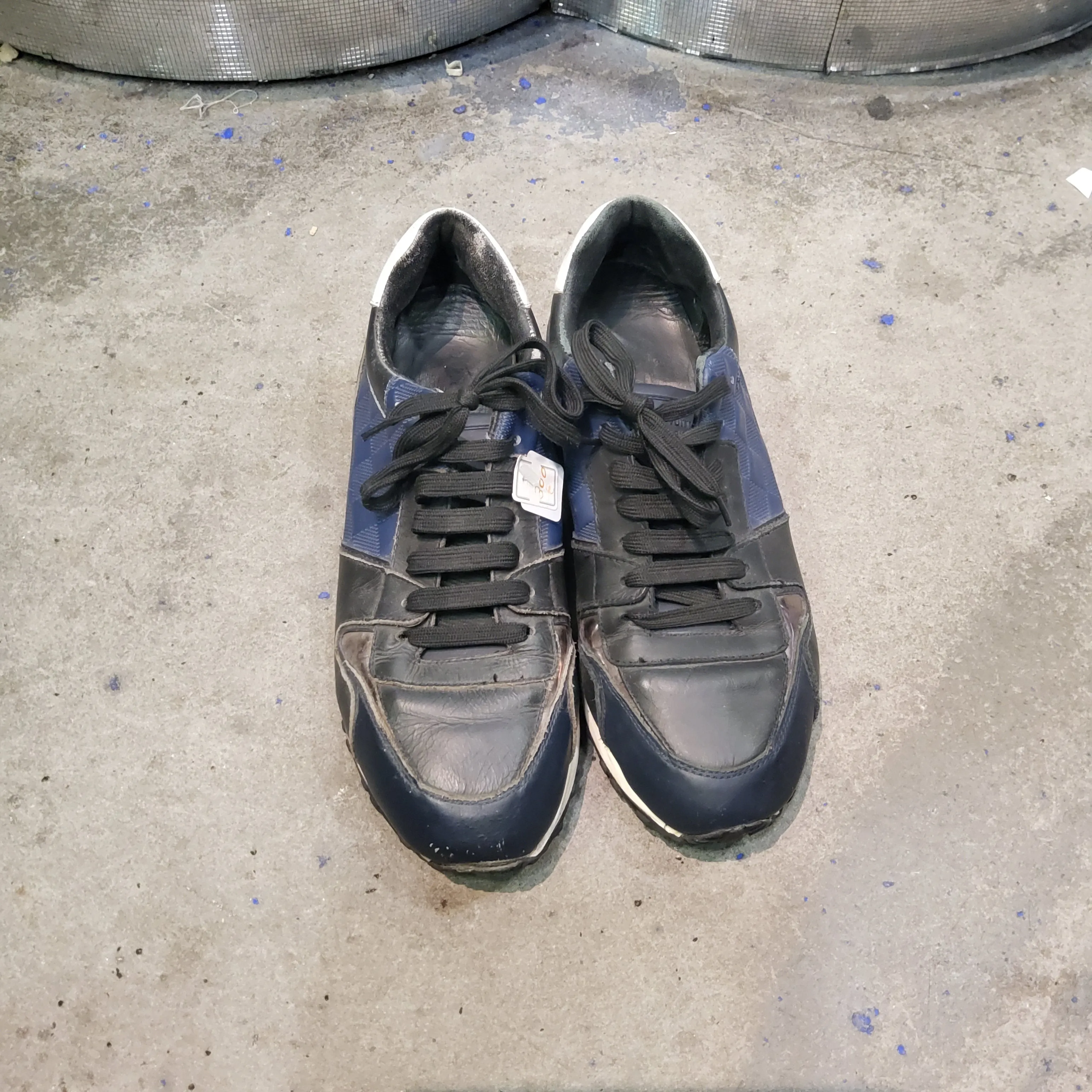 Low leather sneaker