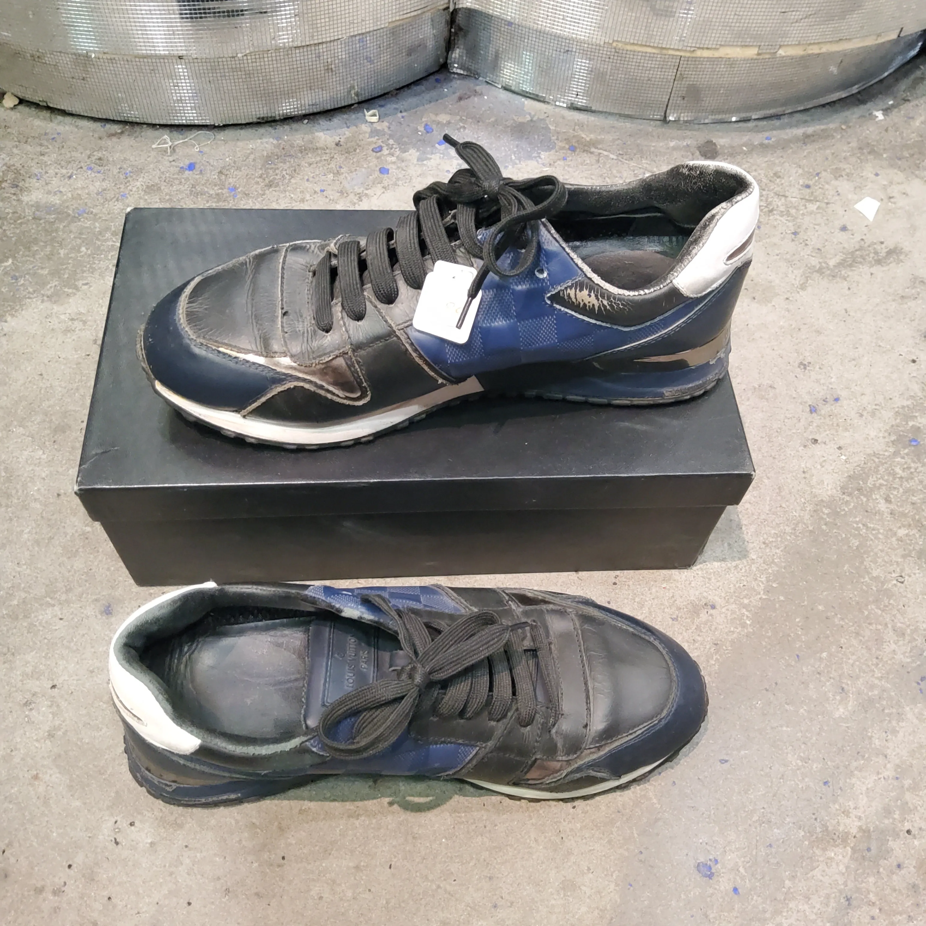 Low leather sneaker