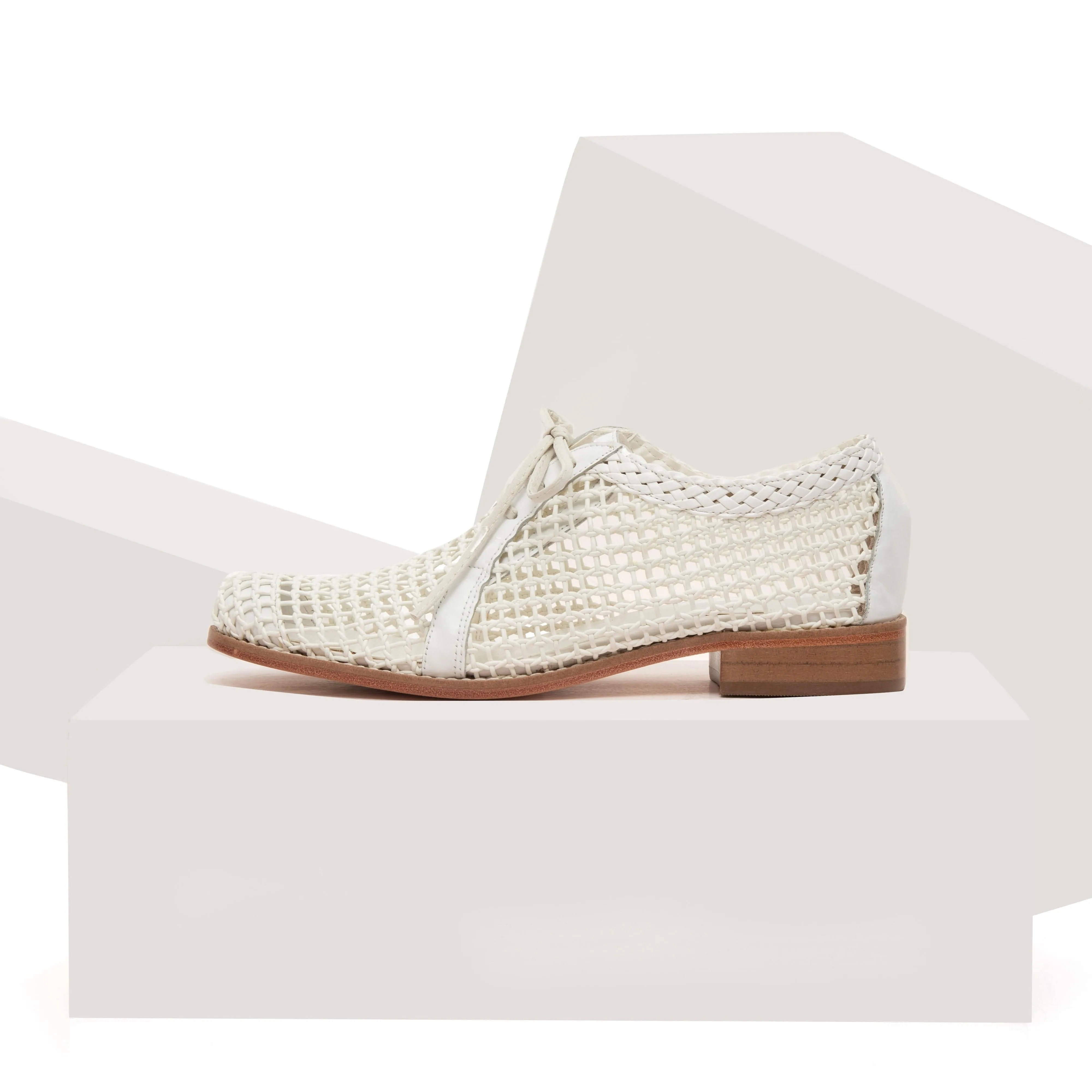 Luisa Oxford White