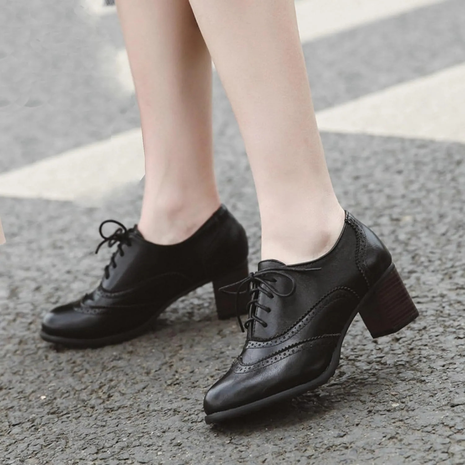 LUXMAX Womens Plaid Lace Up Wingtip Oxfords Brogues Shoes Stacked Block Heel Pumps
