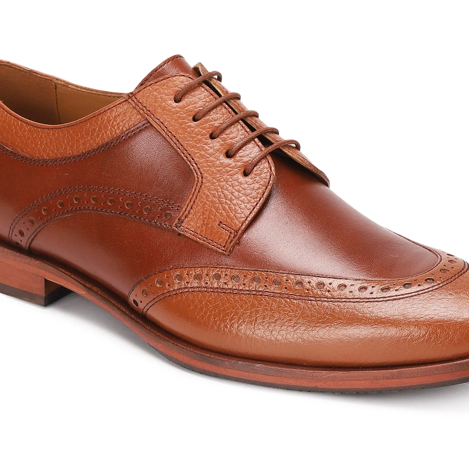 Martin: Tan Modern Derby
