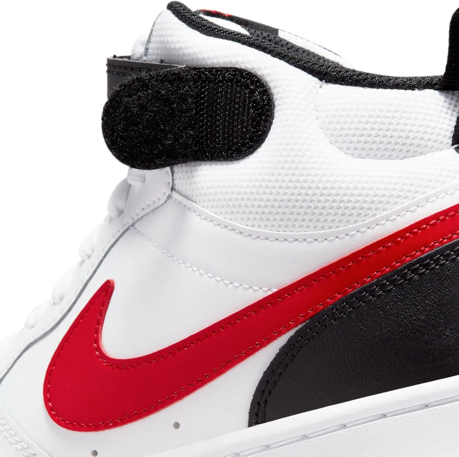 NIKE Boy's Sneaker