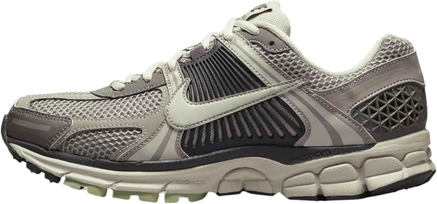 Nike Men's Gymnastics Shoes Sneaker, 6