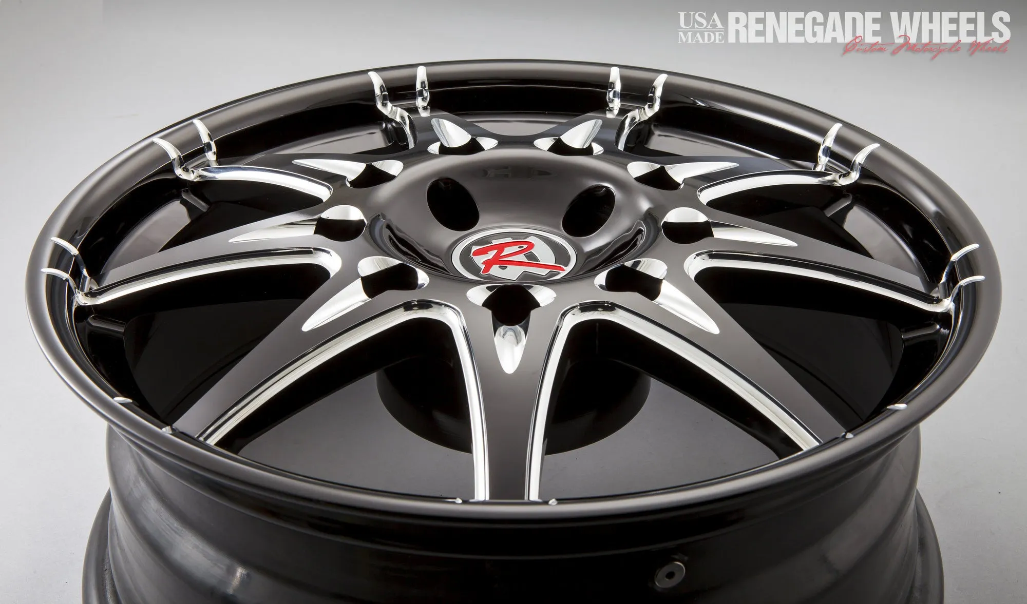 Racine Phantom-Cut 18 x 7" Trike