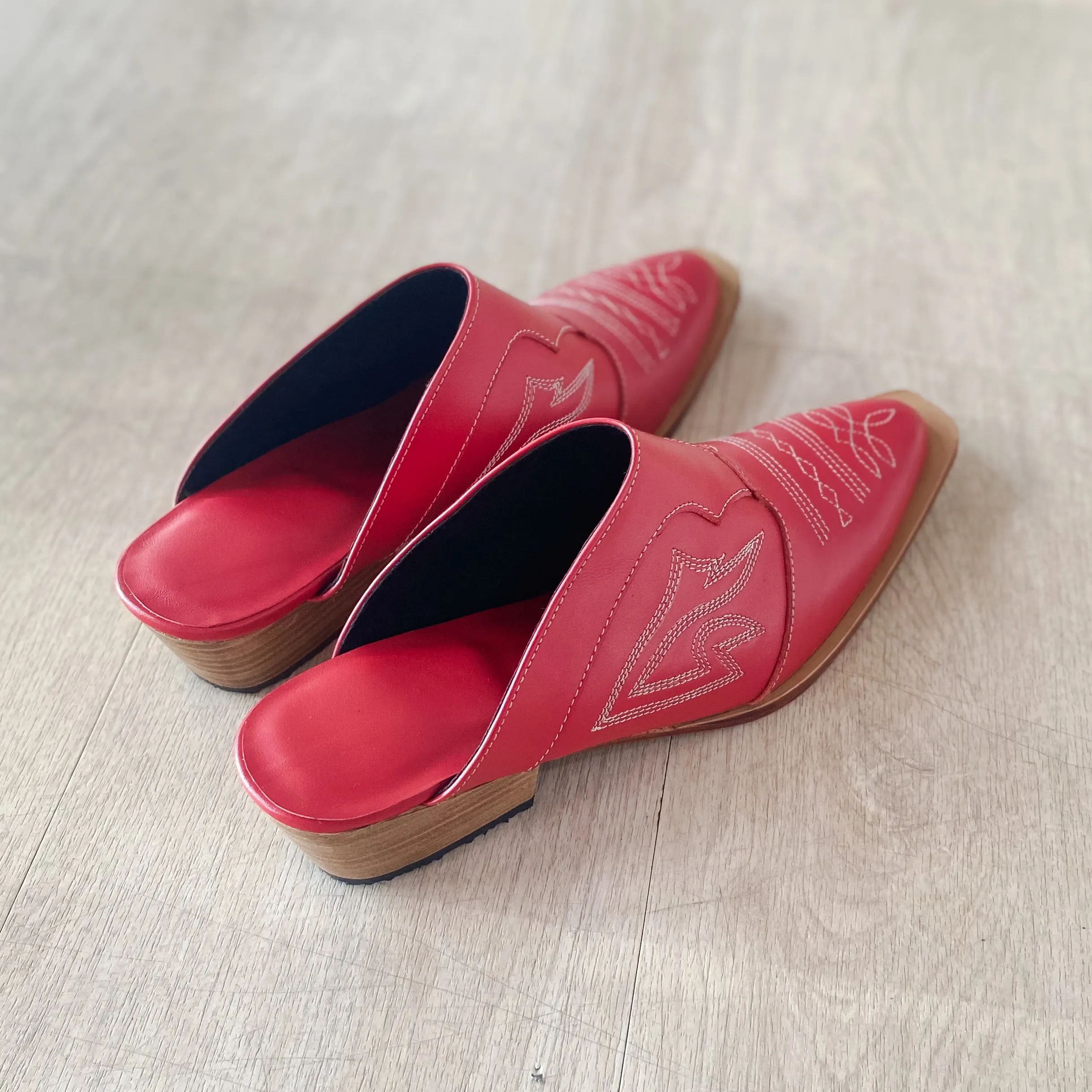 Tiva Cowboy Mule