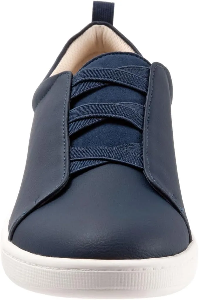 Trotters Women's Avrille Sneaker