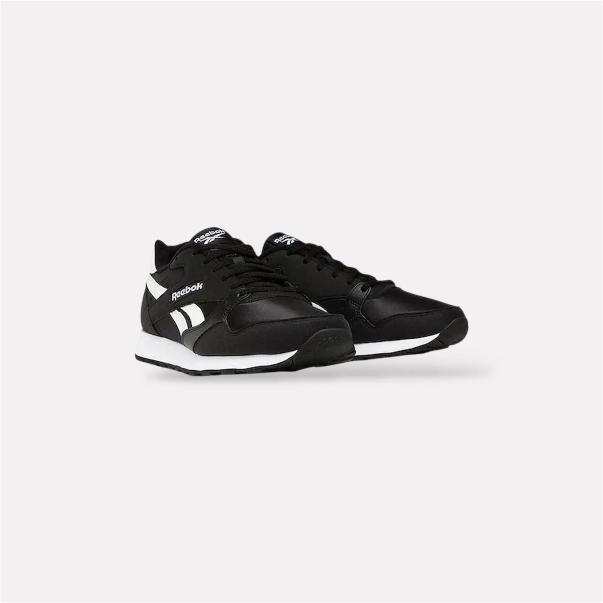 Ultra Flash Unisex Sneaker in Core Black / Cloud White