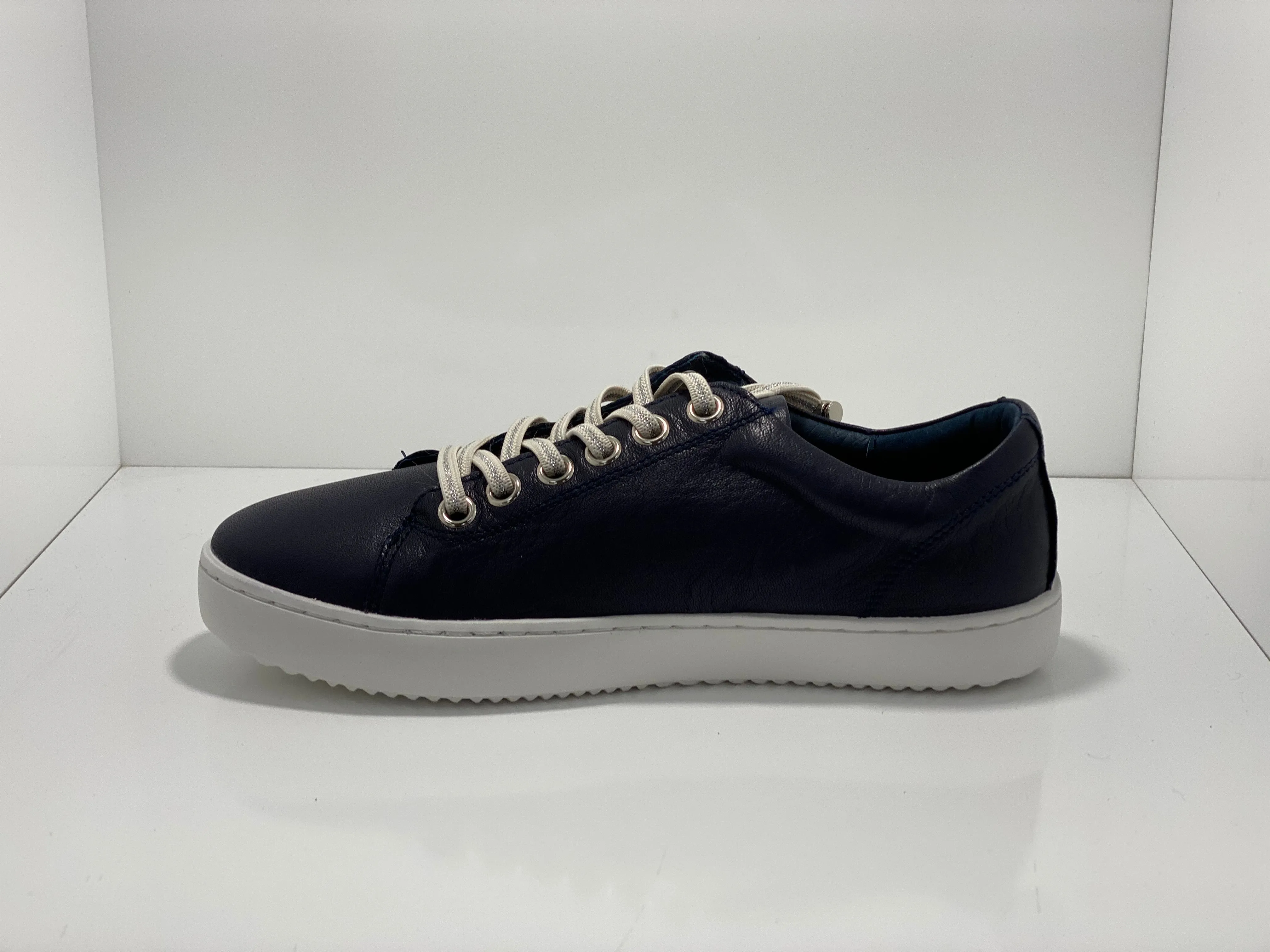 Voss Leather Sneaker