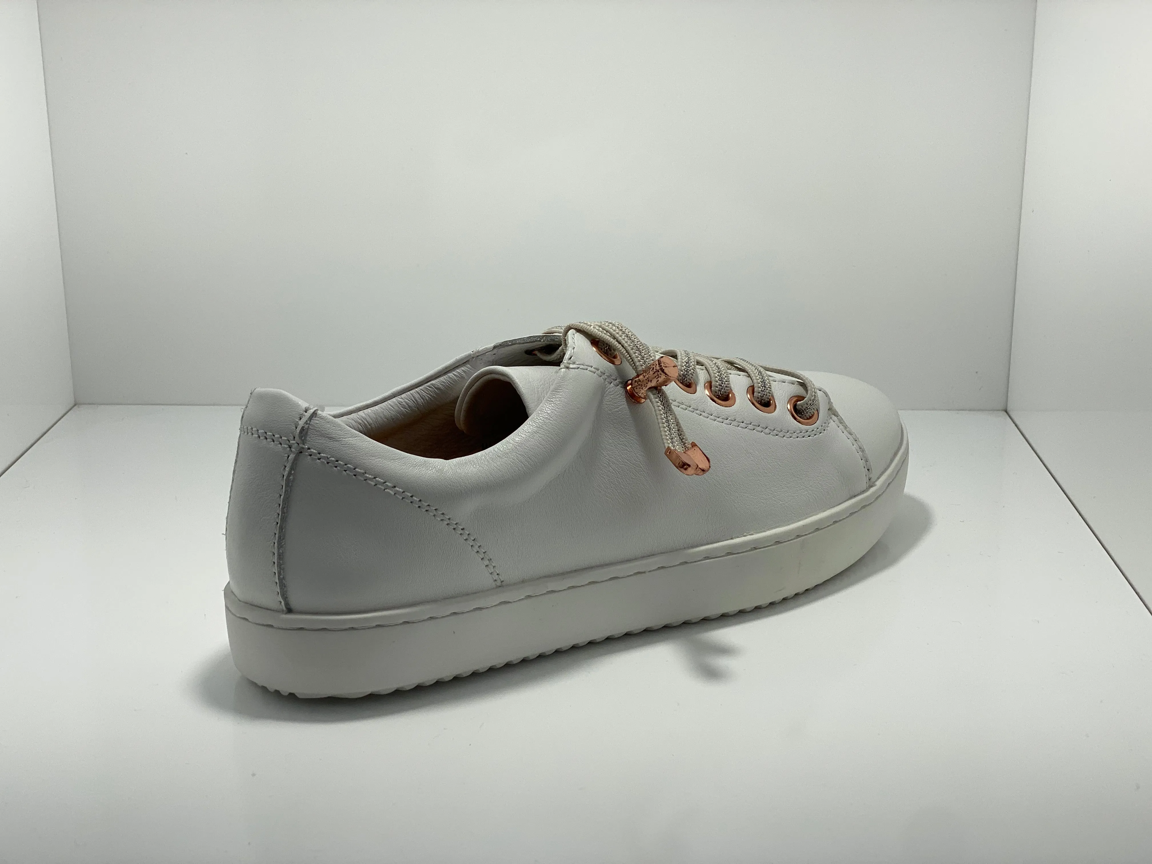 Voss Leather Sneaker