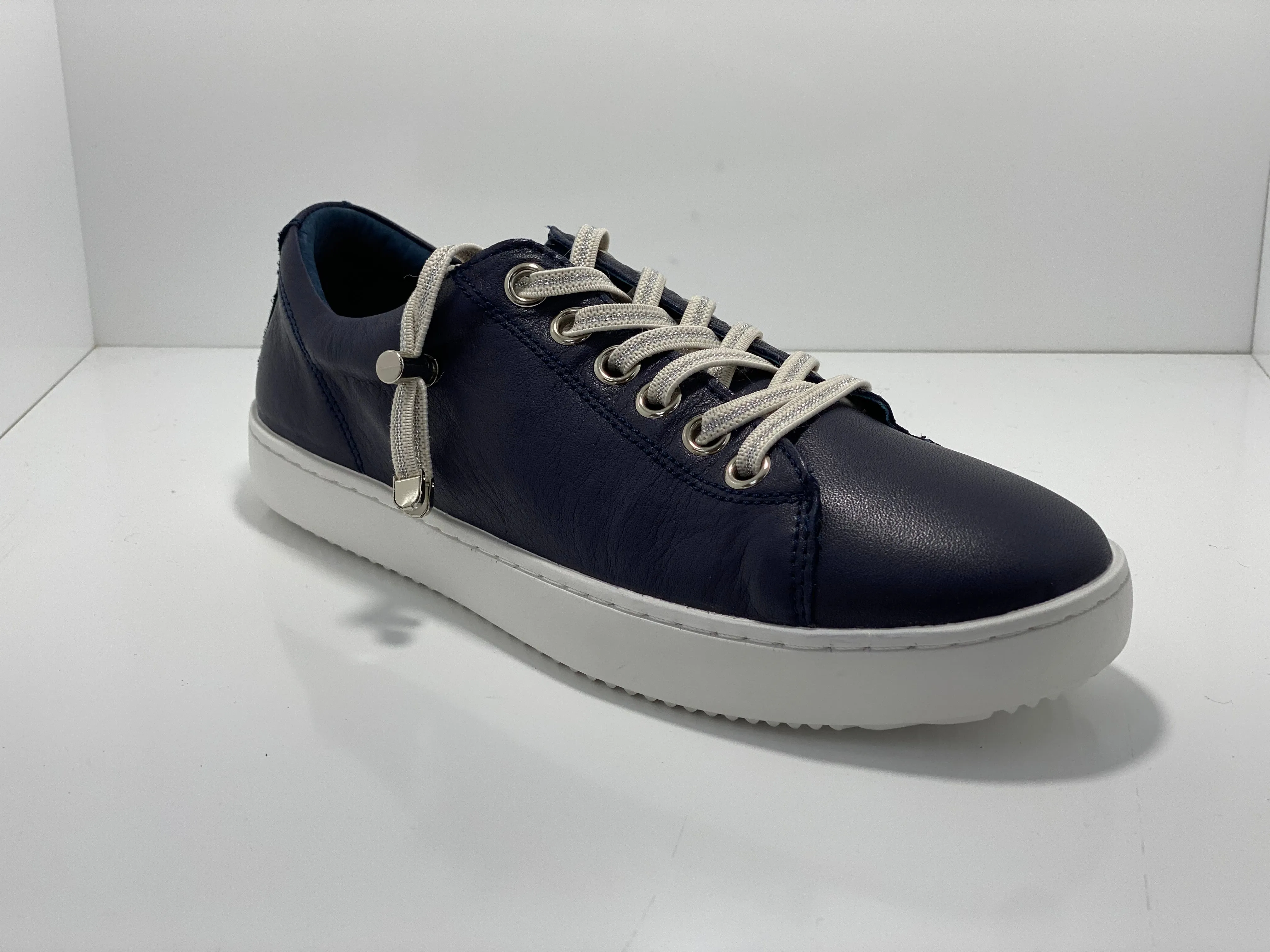 Voss Leather Sneaker