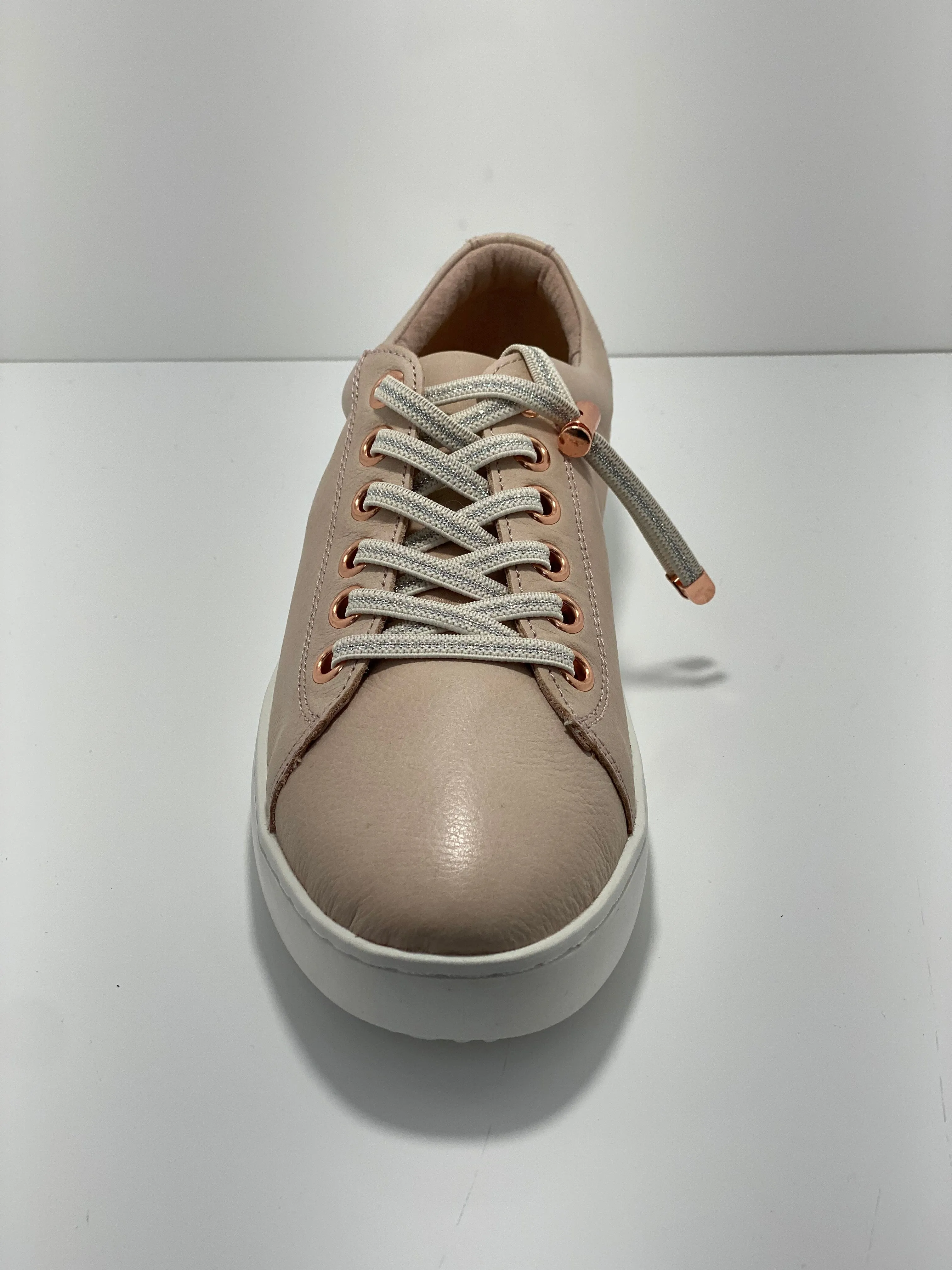 Voss Leather Sneaker