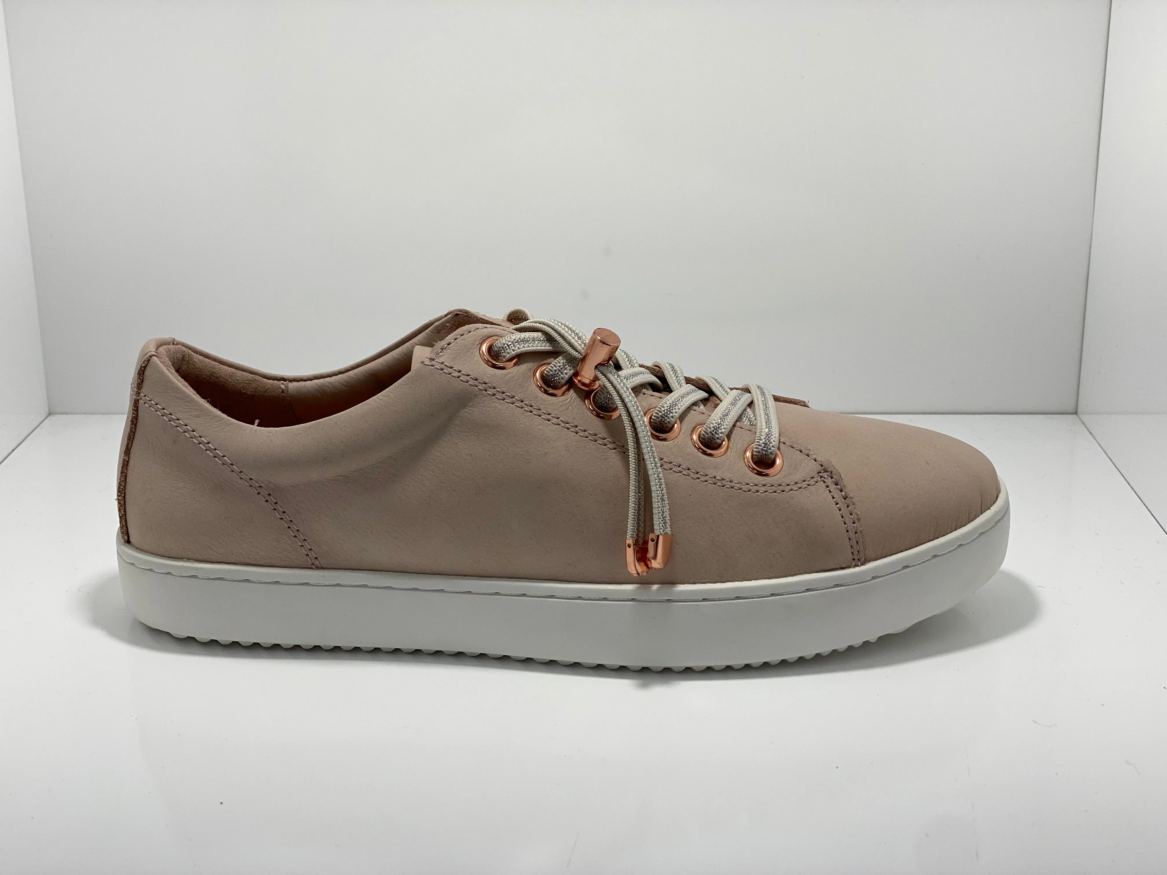 Voss Leather Sneaker