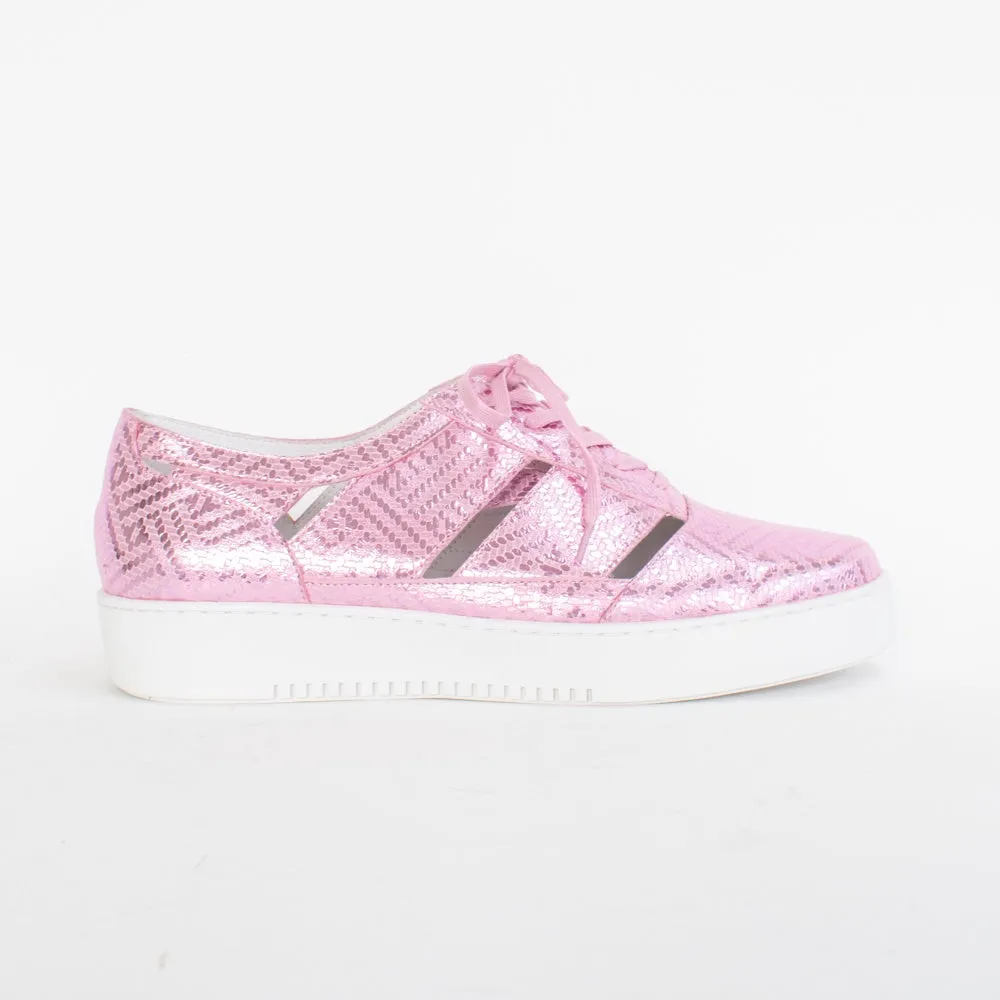 Whisper Pink Metallic