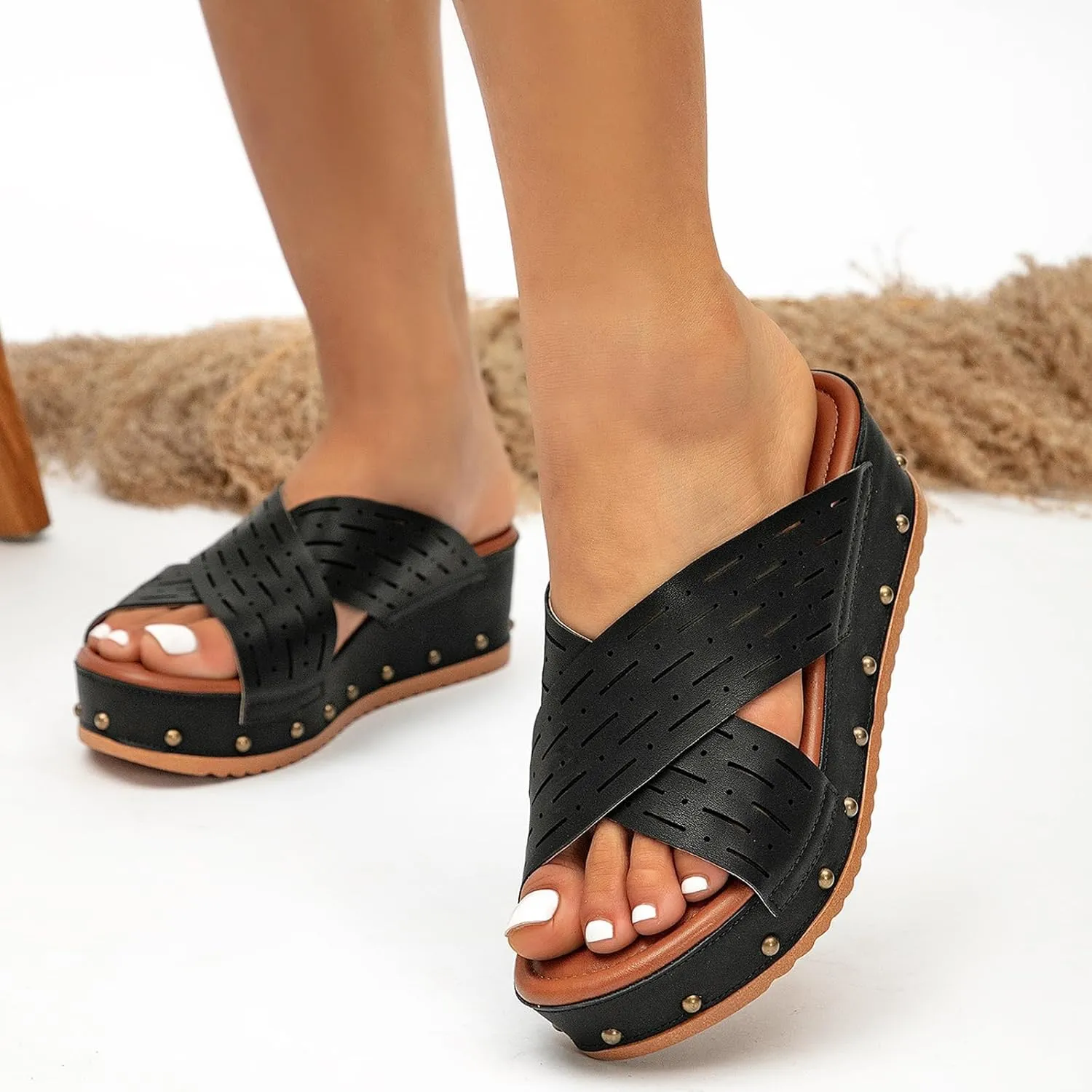 Women's Leather Platform Slide Sandals with Studded Round Open Toe Comfort Non-Slip Slip-On Sandals for Indoor Outdoor