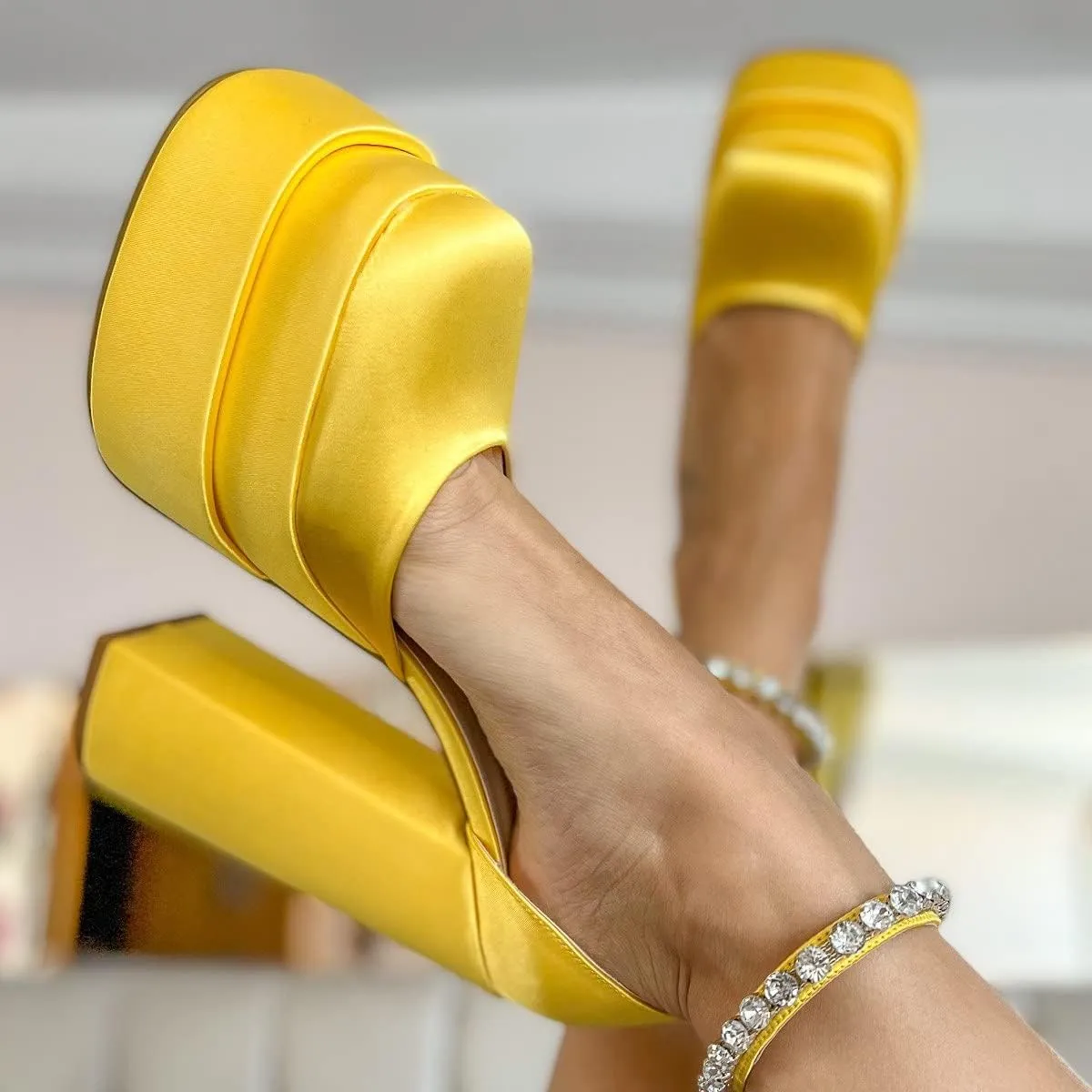 Womens Platform Chunky Heel Dress Pumps Ankle Strap Block High Heel Silk Satin Square Toe Rhinestones Heeled Pumps