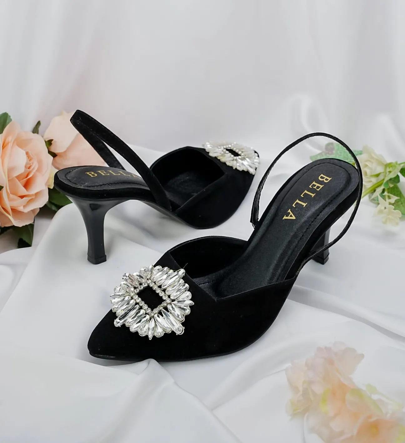 ZA Brooch Heel 2